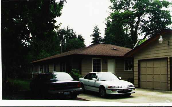 Primary Photo - 212 S Blakely St
