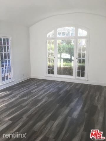 Building Photo - 2 br, 1 bath House - 1020 N La Jolla Ave