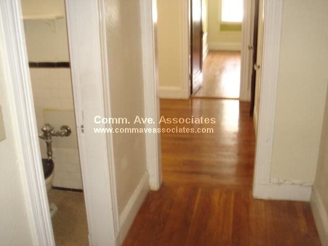 Building Photo - 51 linden St