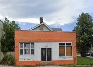 Building Photo - 3260 W 105th St