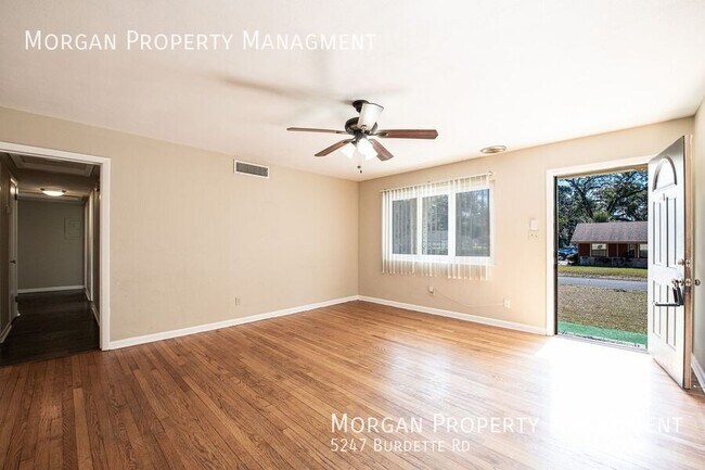 Building Photo - Great Florida Home with Garage in the Hear...