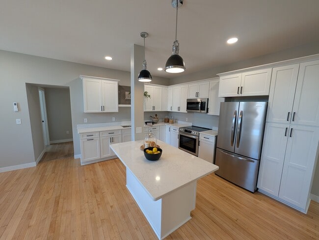 Kitchen - 1 N Minnesota St