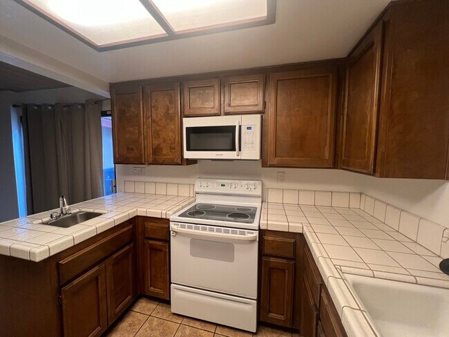 Foto del edificio - Move-In Special - Spacious 2 bed 2.5 bath ...