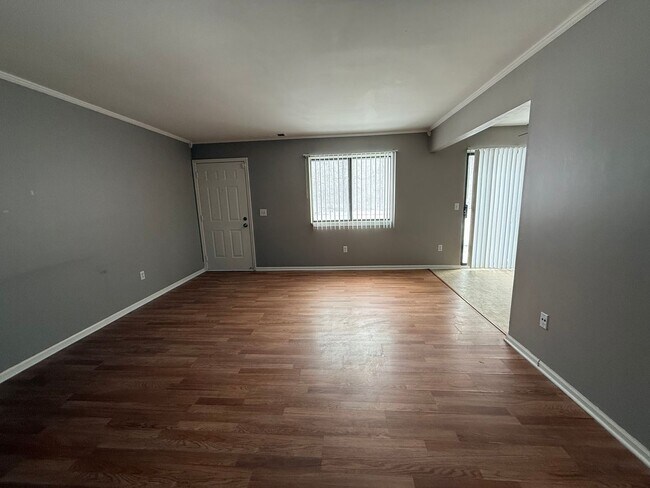 Foto del edificio - 2bed 1.5 Bath