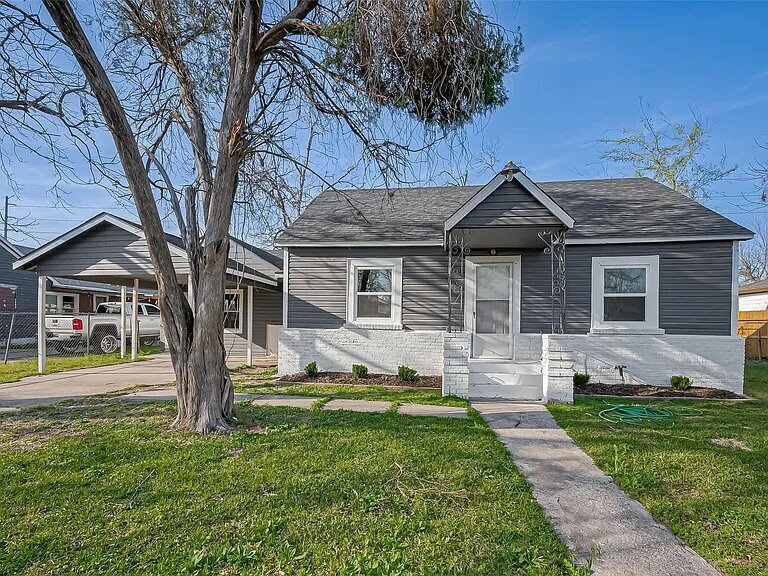 Foto principal - "Duplex- 2100 Sq Ft of Comfort!"