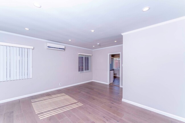 Foto del edificio - 2-bedroom/1-bathroom Apartment Available!!!