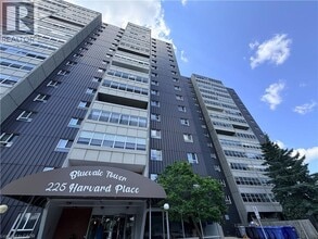 Building Photo - 225 Harvard Pl