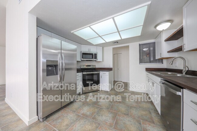 Foto del edificio - 10140 E Karen Pl