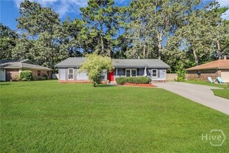 Building Photo - 1341 Pine Ridge Dr
