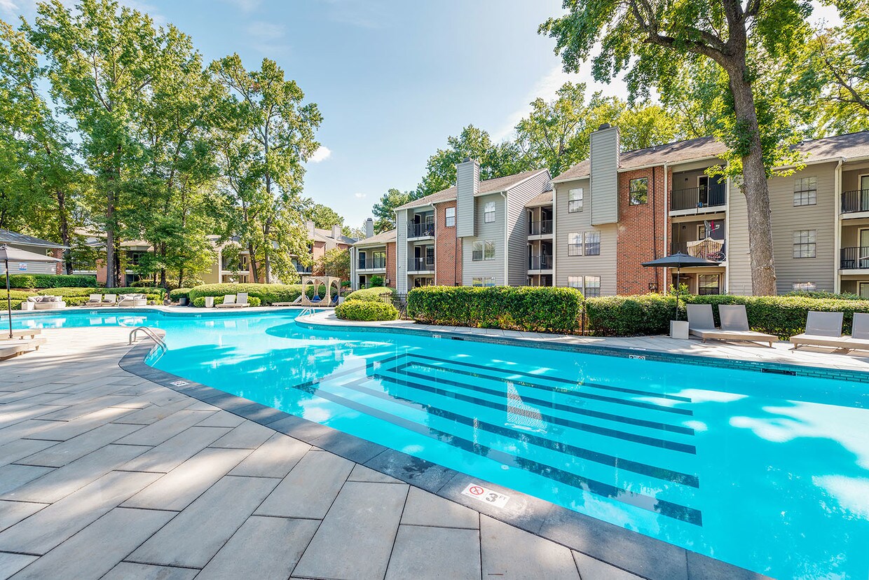 Woodford Estates Apartments in Charlotte, NC