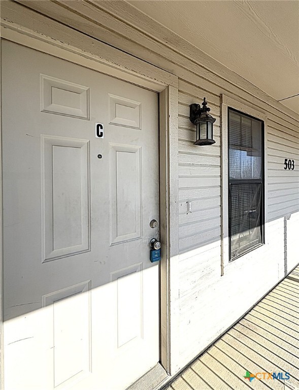 Foto del edificio - 503 Bermuda St