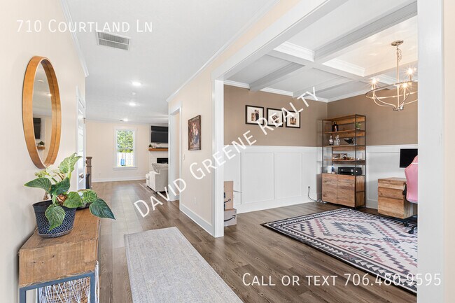 Foto del edificio - 710 Courtland Ln