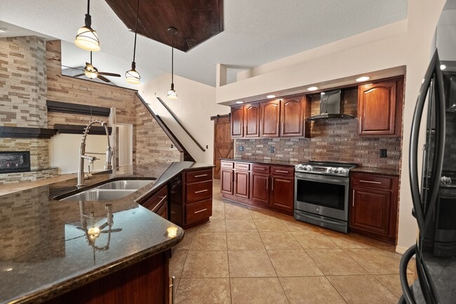 Building Photo - 9912 Chris Craft Ct