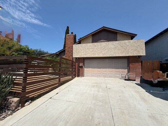 Building Photo - 10308 Amaro Ct