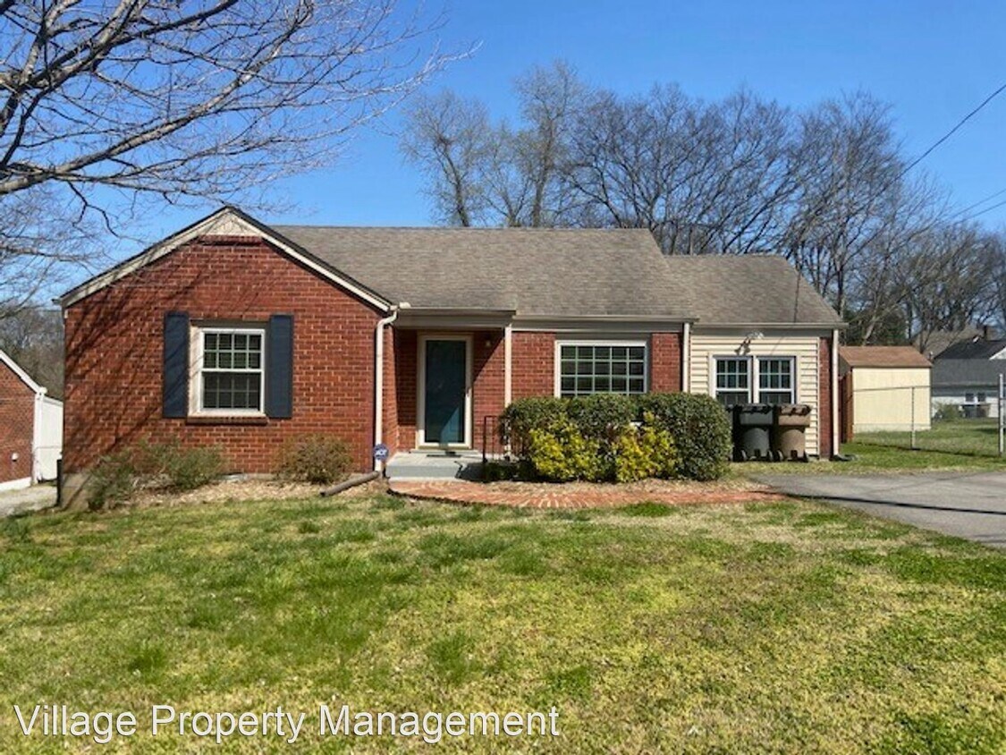 Foto principal - 3 br, 2 bath House - 1306 Kenmore Court
