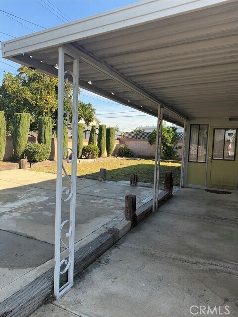 Foto del edificio - 5481 Marion Ave