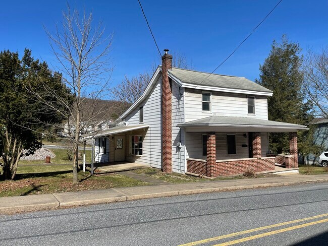 Building Photo - 147 W Main St