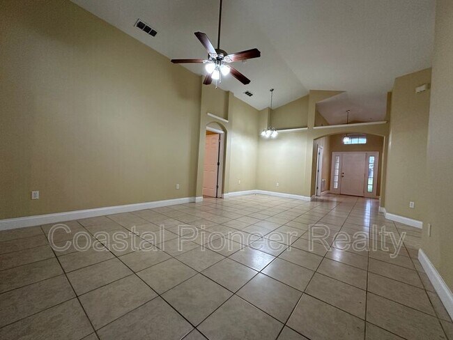 Building Photo - 16601 Rising Star Dr