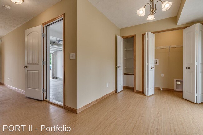 Building Photo - 3 br, 1 bath House - 377 Station 44 Pl Uni...
