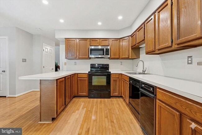 Foto del edificio - 606 Coates Ln