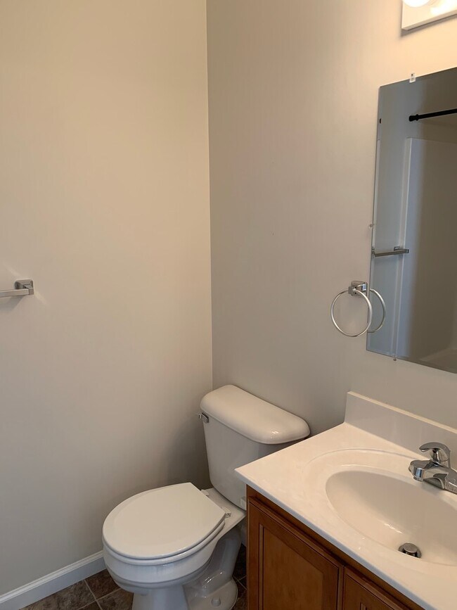 Foto del edificio - 3 BR 2.5 Bath Townhouse