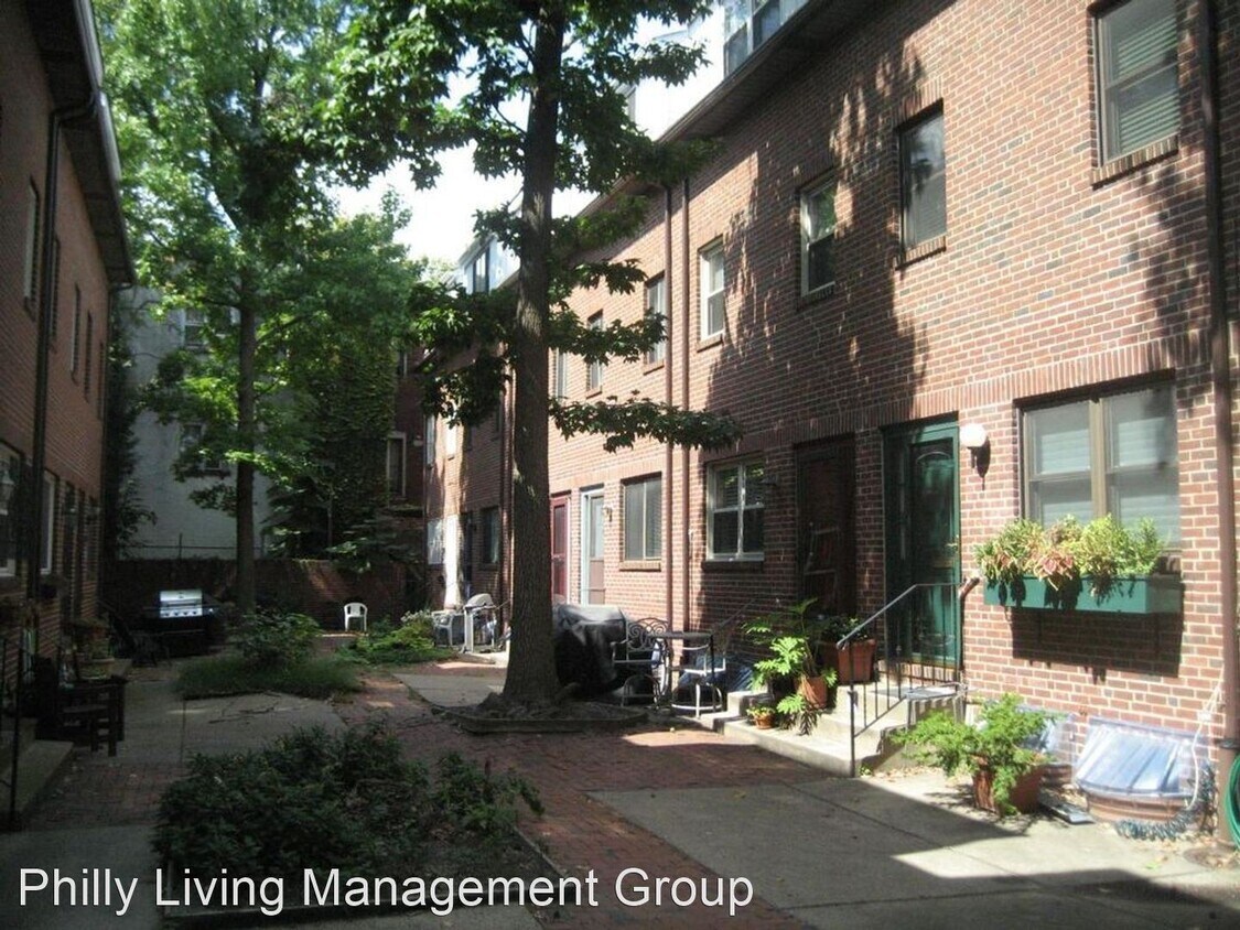 Primary Photo - 3 br, 2.5 bath House - 514 Randolph Court #D