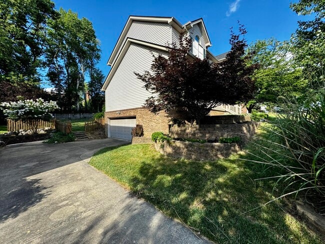 Building Photo - 2149 Palomar Trace Dr