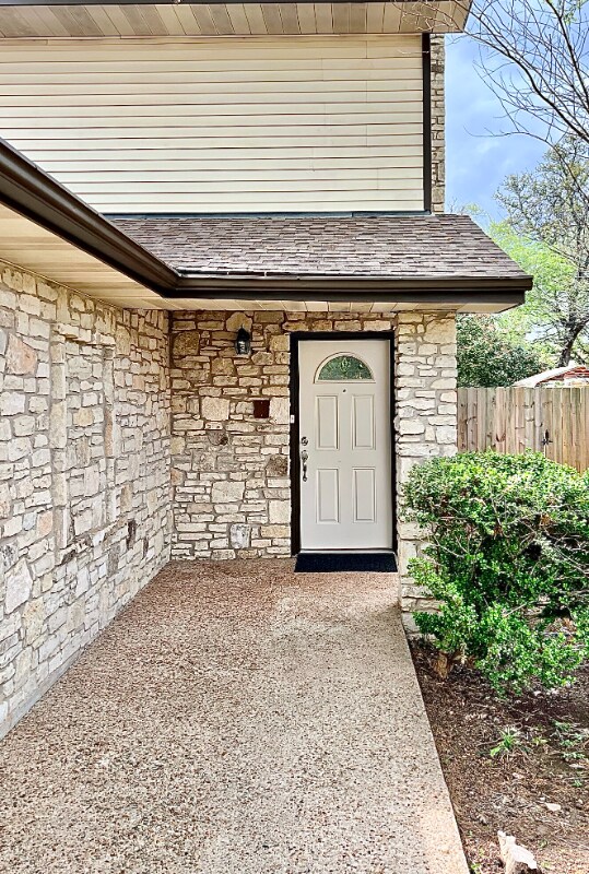 Building Photo - 12400 Burr Ridge Dr