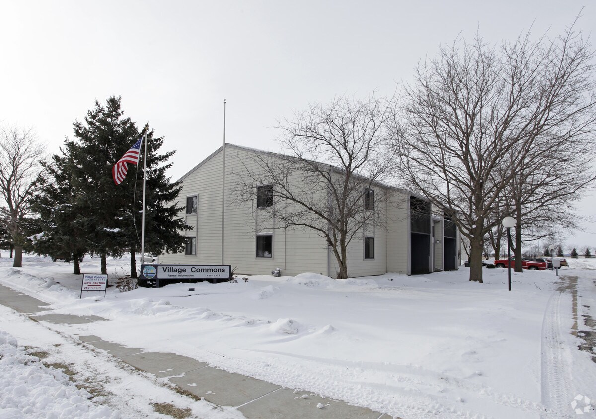 121129 Allen St, Walworth, WI 53184 Apartments in Walworth, WI