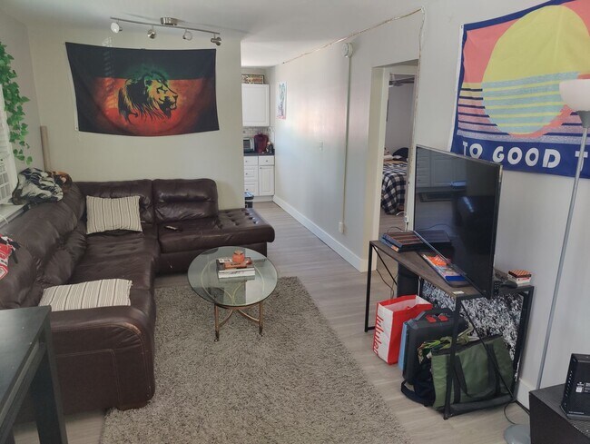 Foto del edificio - Cozy 2 bed, 1 bath in Central Boulder.