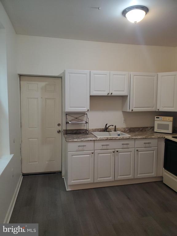 Foto del edificio - 523 W Eleanor St