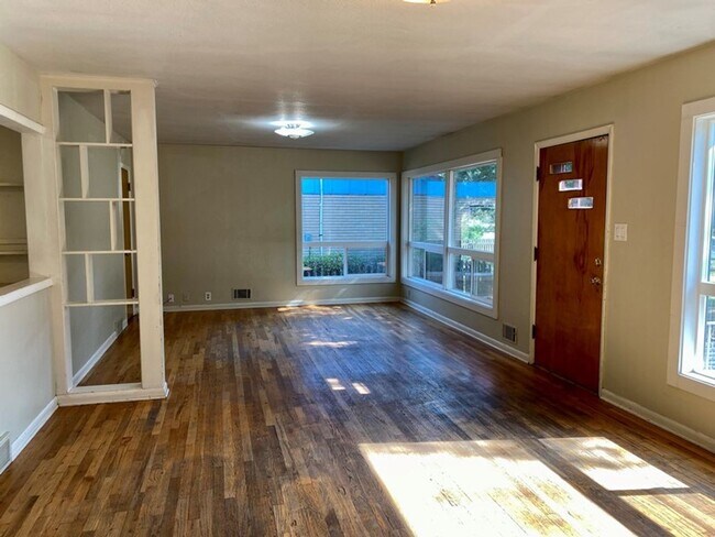 Foto del edificio - Sizable House on Remington!