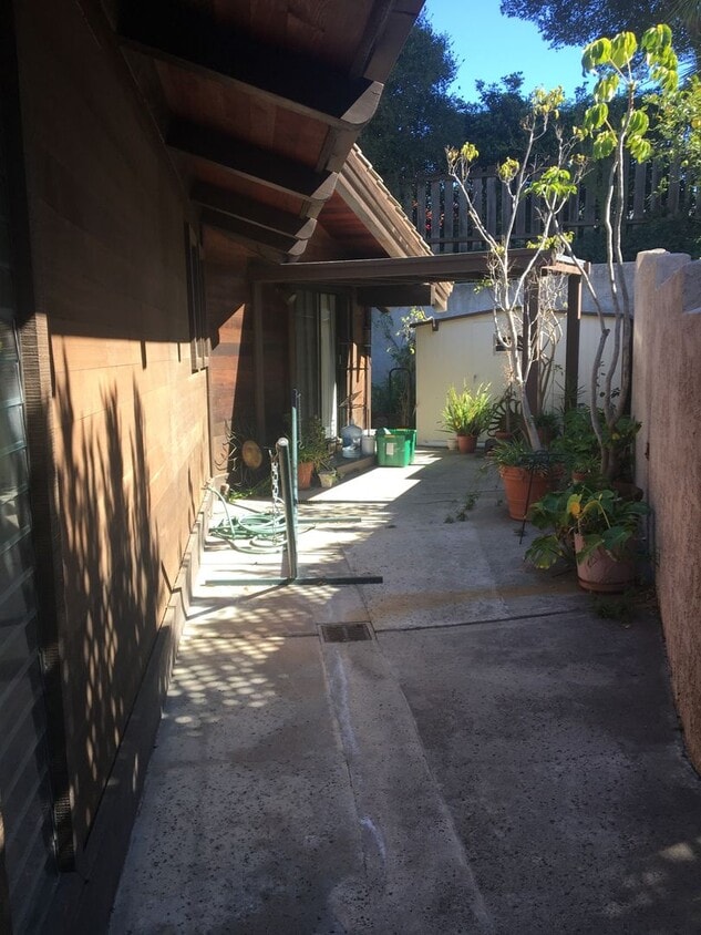 Primary Photo - Montecito - One bedroom, one bathroom