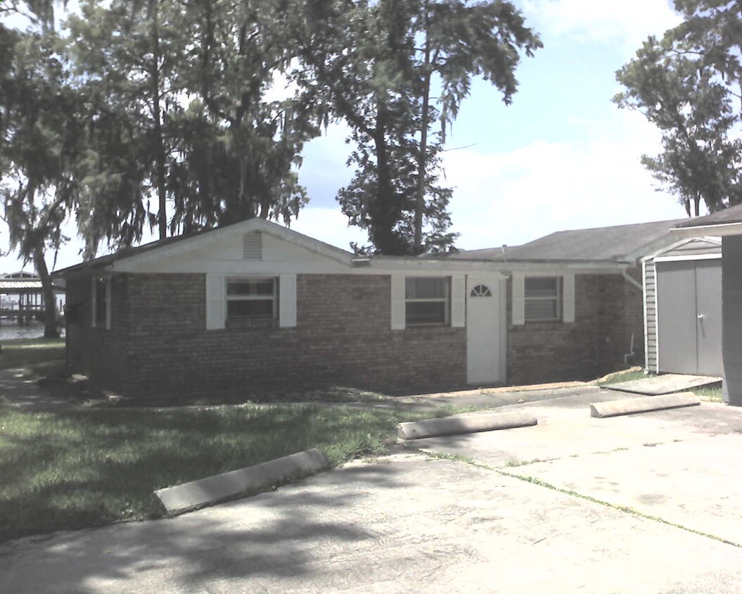 Building Photo - 2968 Magnolia Rd