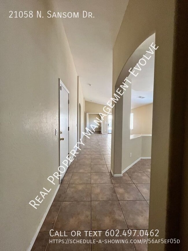Building Photo - Move-in Ready in Maricopa!