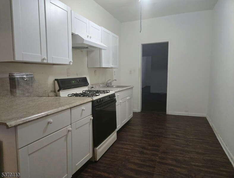 Foto principal - 528 Valley Brook Ave
