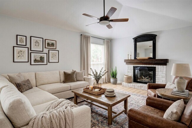 Foto del edificio - 18506 Glen Briar Ln