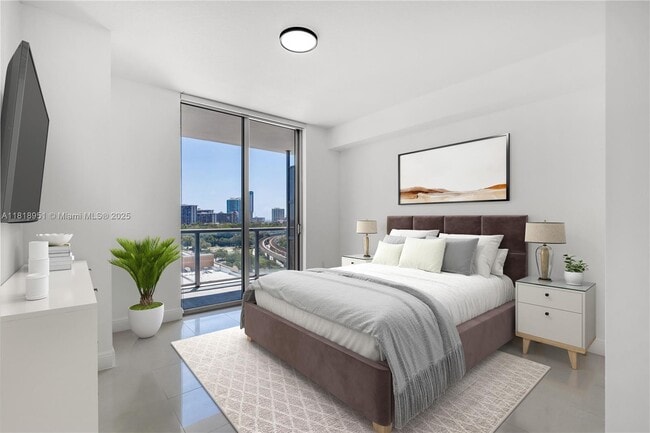 Foto del edificio - 79 SW 12th St