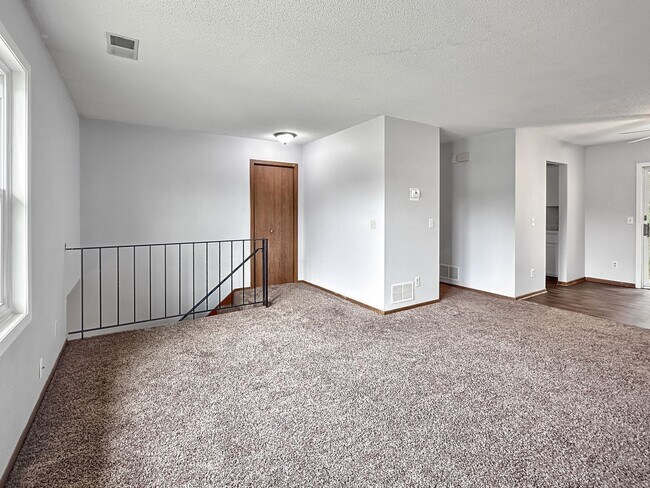Foto del edificio - 3344 Berwood Ct W