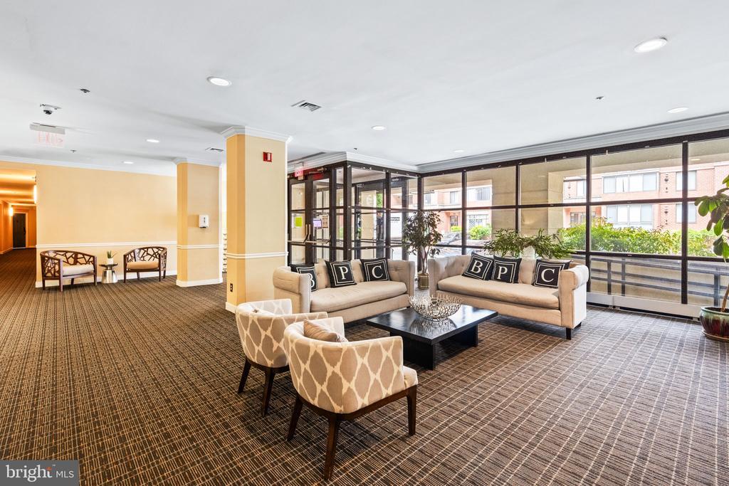 Foto principal - 1200 Braddock Pl