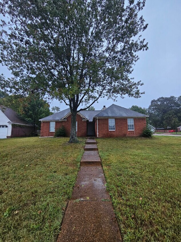 Primary Photo - Available Now! MOVE IN SPECIAL $250 OFF FI...