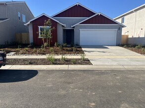 Building Photo - 2196 Orlin Dr