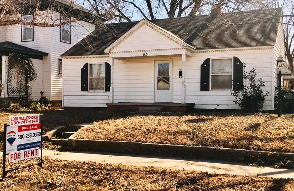 1631 W Cherokee Ave, Enid, OK 73703 House Rental in Enid, OK