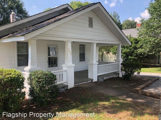 Building Photo - 2 br, 2 bath House - 203 Pine Street