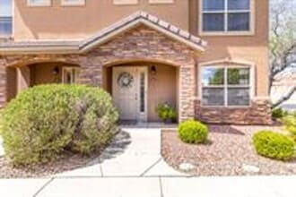 Building Photo - 3155 S Hidden Valley Dr