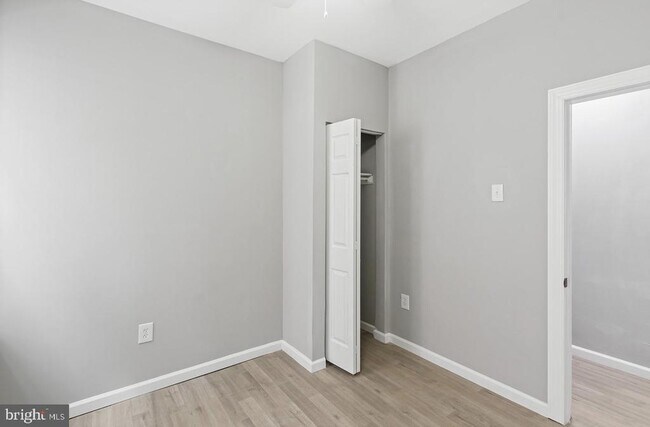 Foto del edificio - 6011 Catharine St