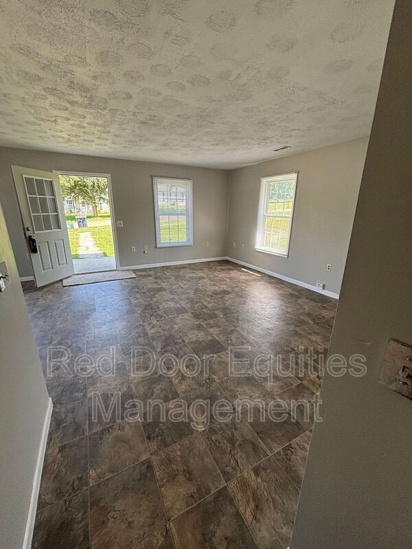 Foto del edificio - 1544 Fuller Ct