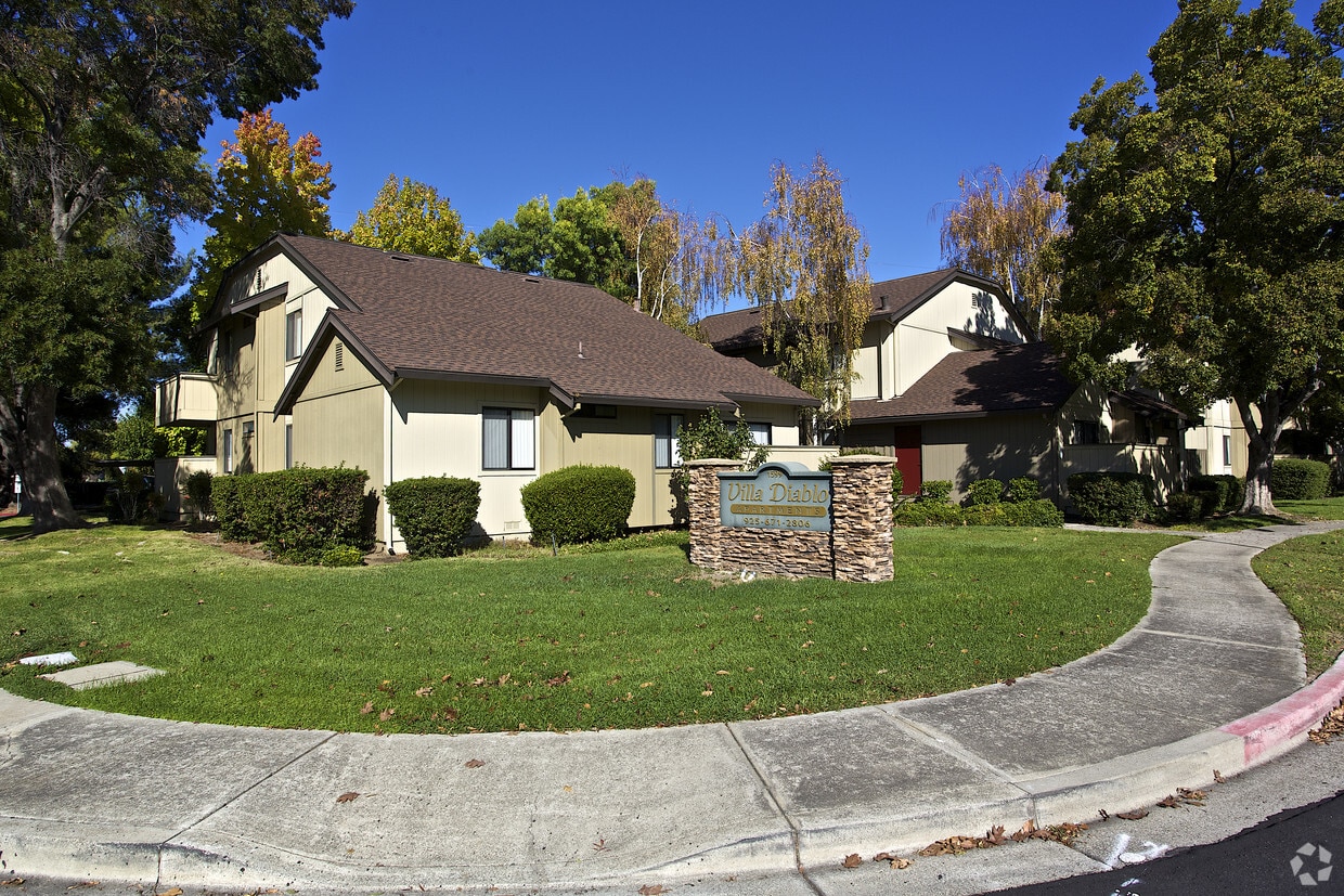 Villa Diablo 1599 Denkinger Ct Concord, CA Apartments for Rent in