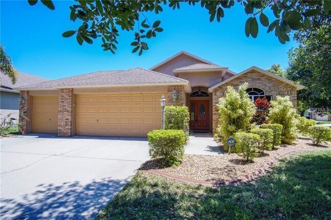 Foto principal - 7108 Bucks Ford Dr, Riverview, FL 33578