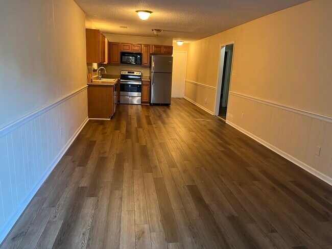 Foto del edificio - 906 W Chatham St